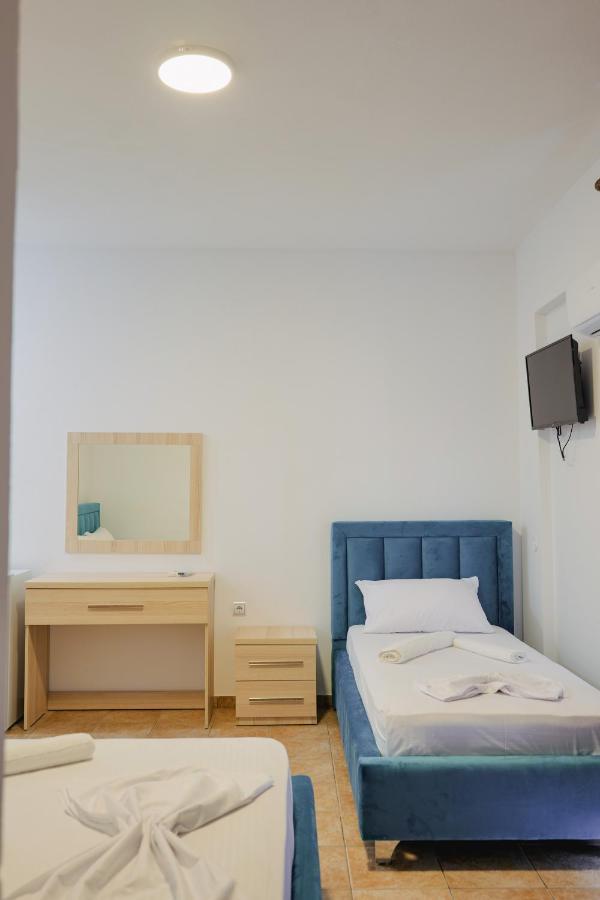 Mema Rooms Himare Luaran gambar