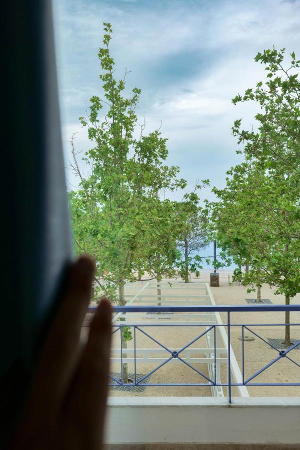 Mema Rooms Himare Luaran gambar