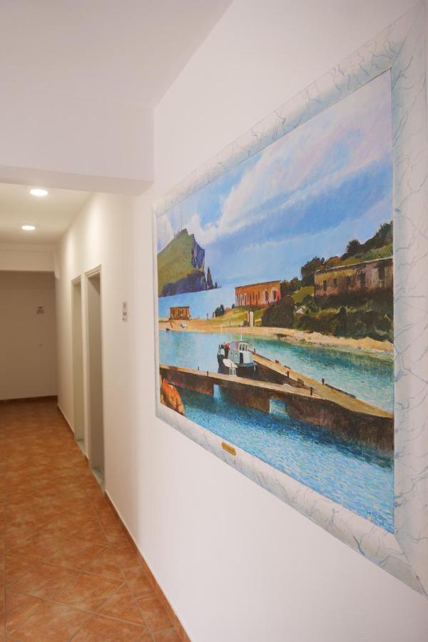 Mema Rooms Himare Luaran gambar